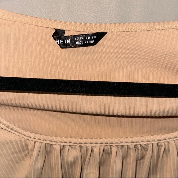 Brand New Shein Ruched Crop Top - Picture 3 of 8